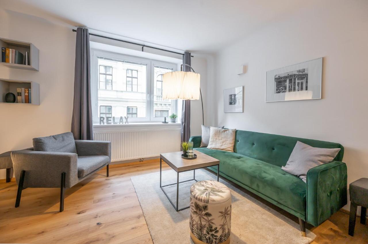 Modern City Center Apartment Вена Экстерьер фото